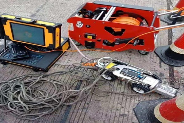 江阳CCTV管道检测机器人